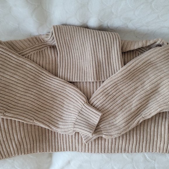 Aritzia Babaton Guell Sweater NWOT XXS - Picture 7 of 10